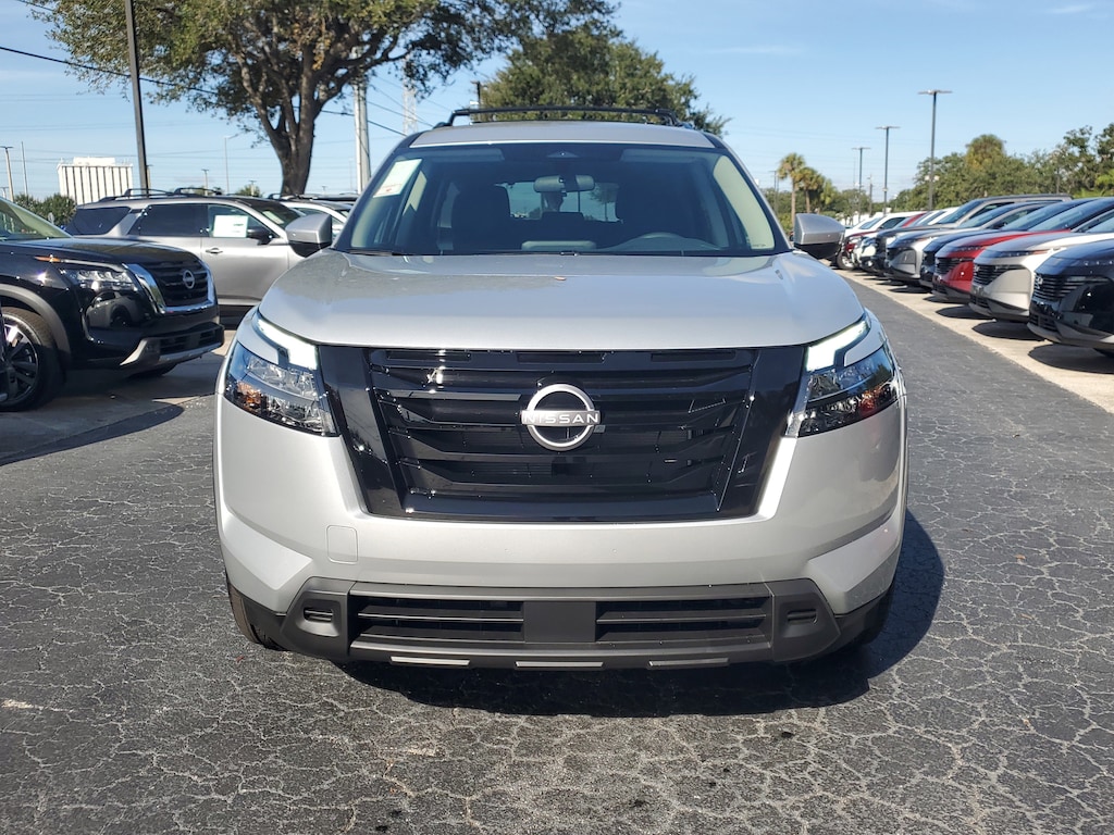 New 2025 Nissan Pathfinder SV SUV