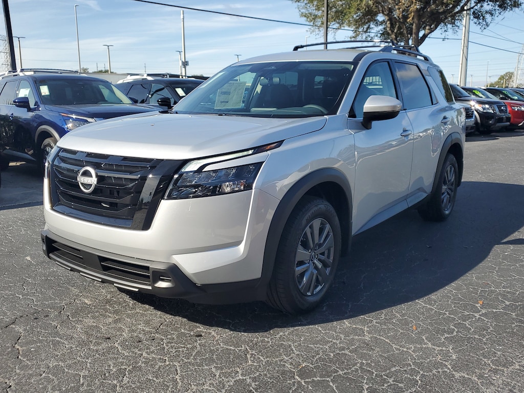 New 2025 Nissan Pathfinder SV SUV