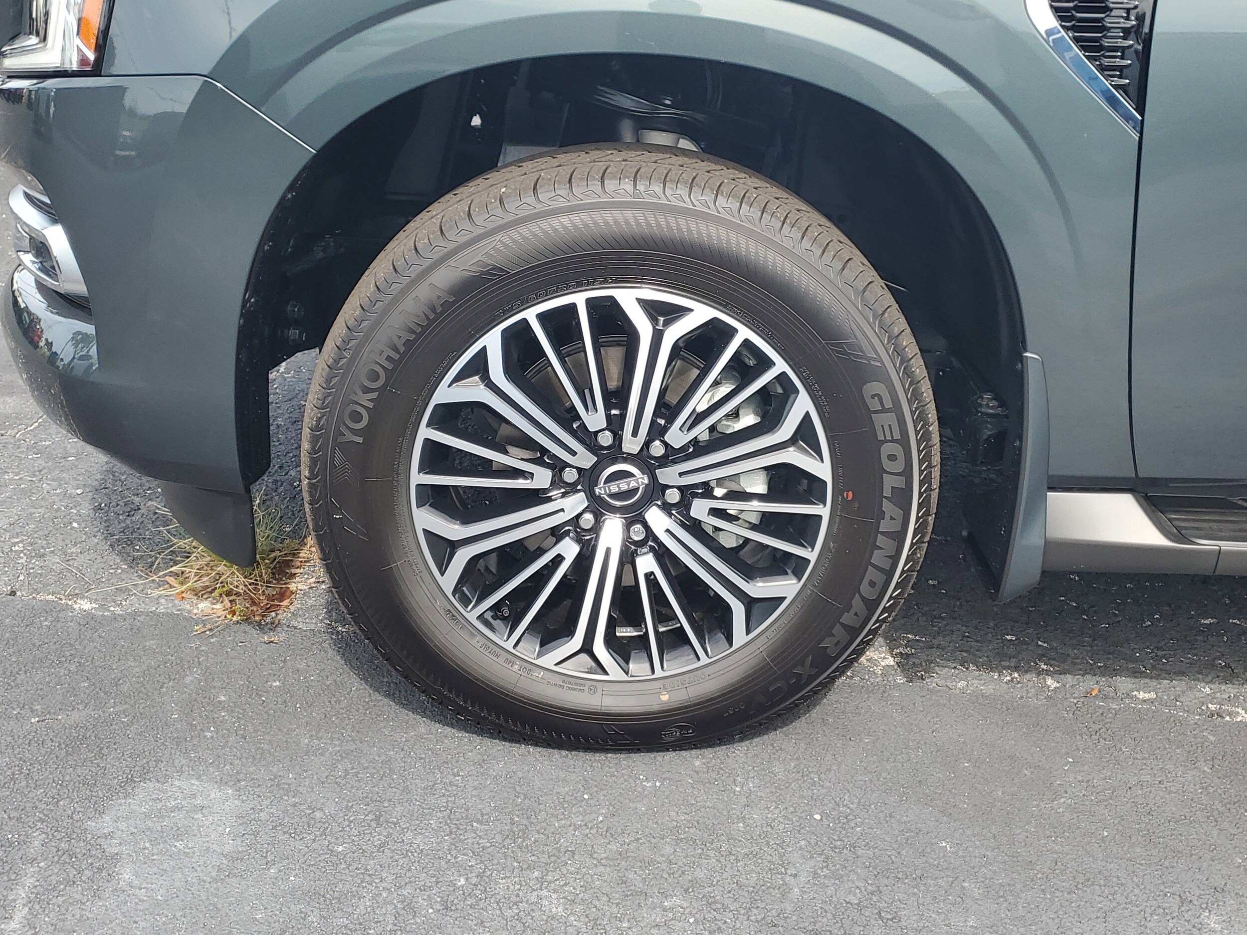 2026 Nissan Armada SL photo 4