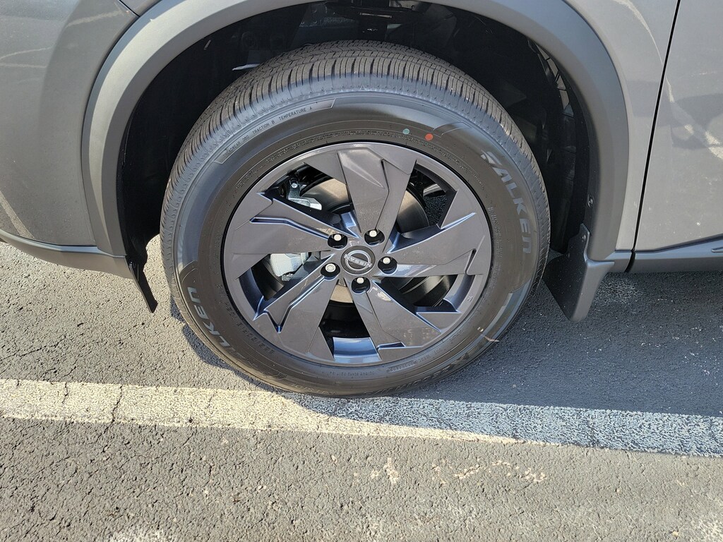 New 2026 Nissan Rogue SV SUV