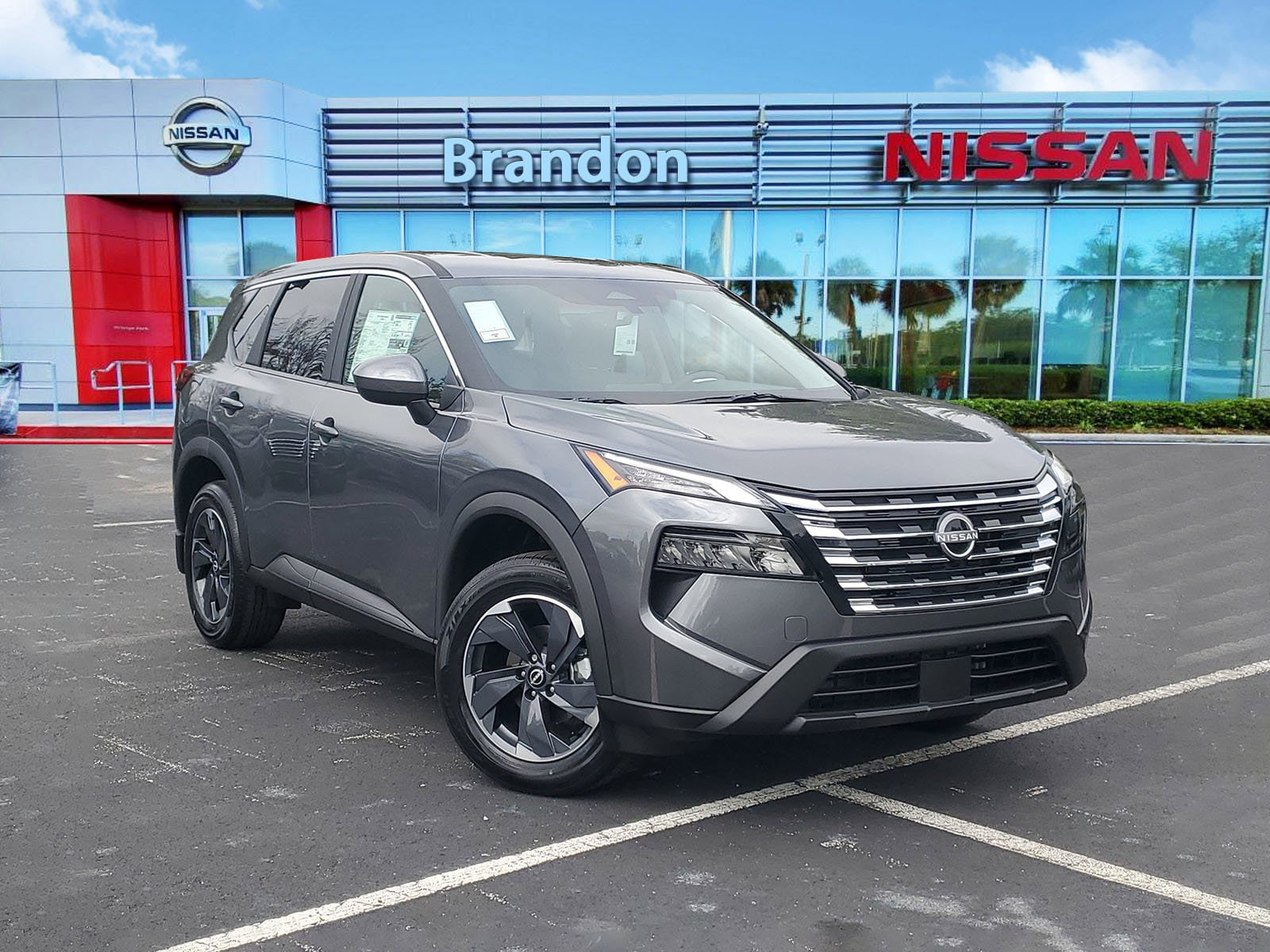 2026 Nissan Rogue SV's photo