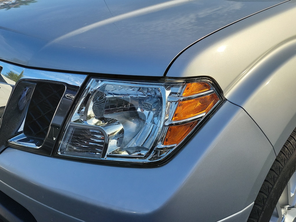 Used 2019 Nissan Frontier SV Truck Crew Cab
