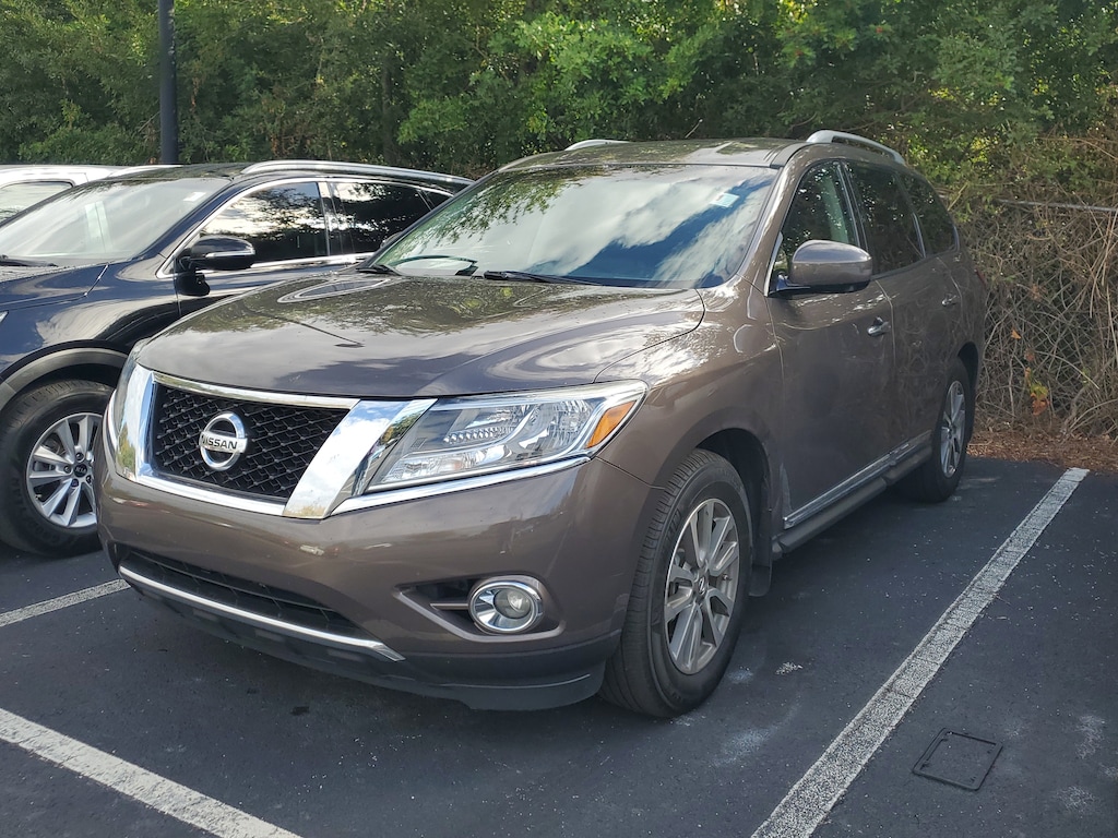 Used 2015 Nissan Pathfinder SL SUV