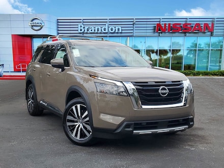 2025 Nissan Pathfinder Platinum SUV