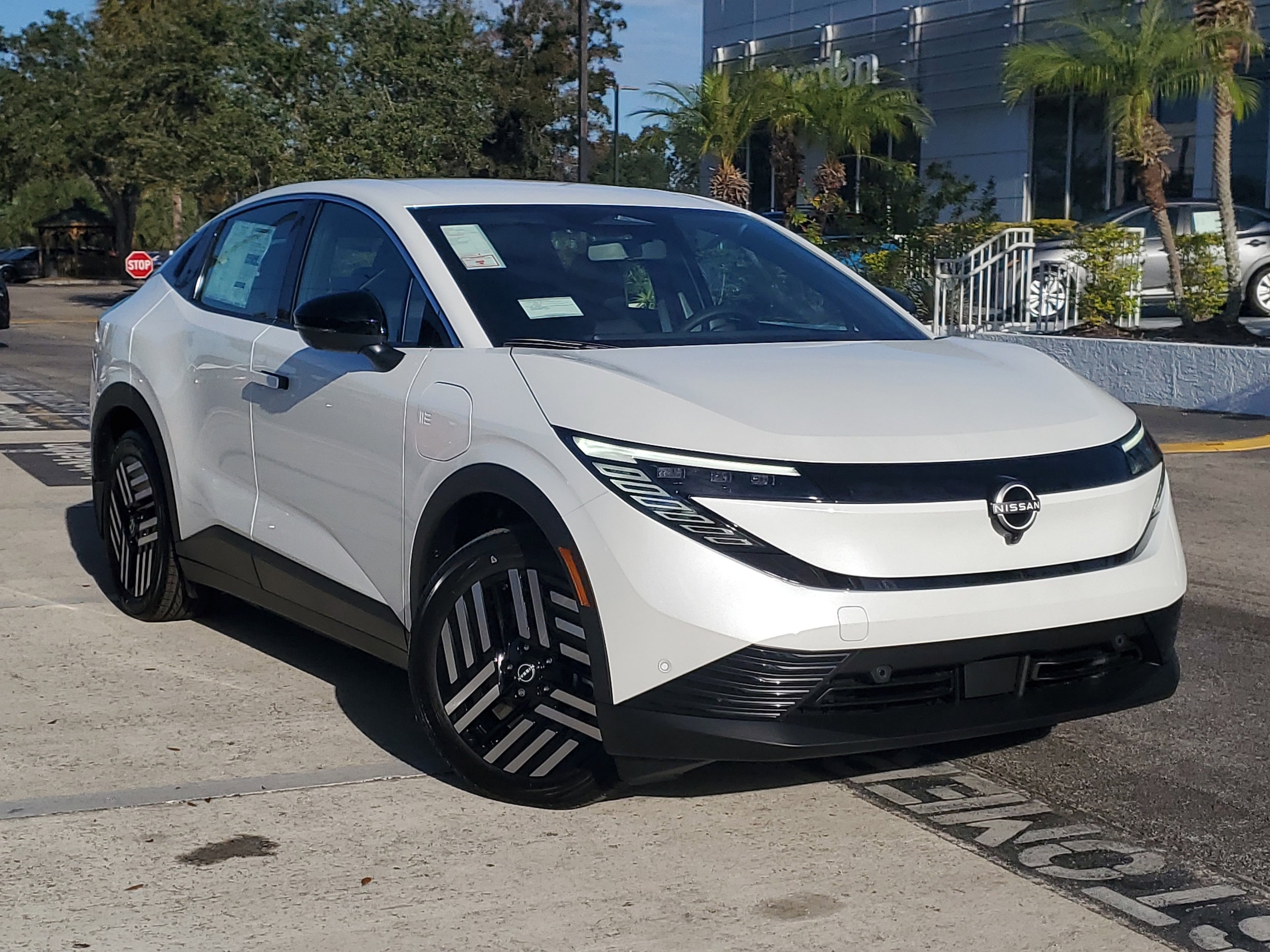 2026 Nissan LEAF SV+'s photo