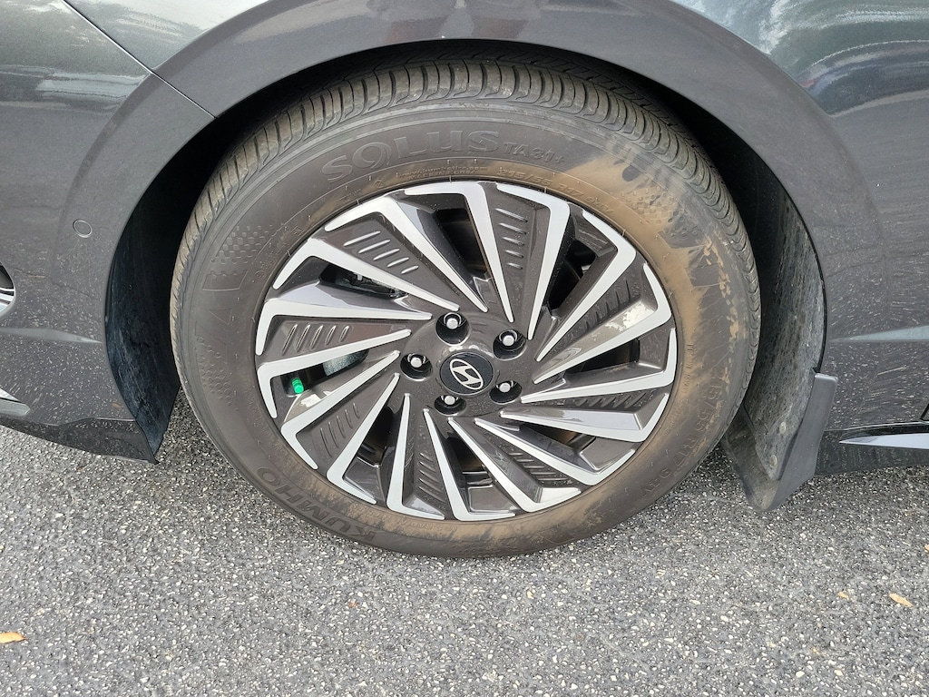 Used 2024 Hyundai Sonata Hybrid Limited Sedan