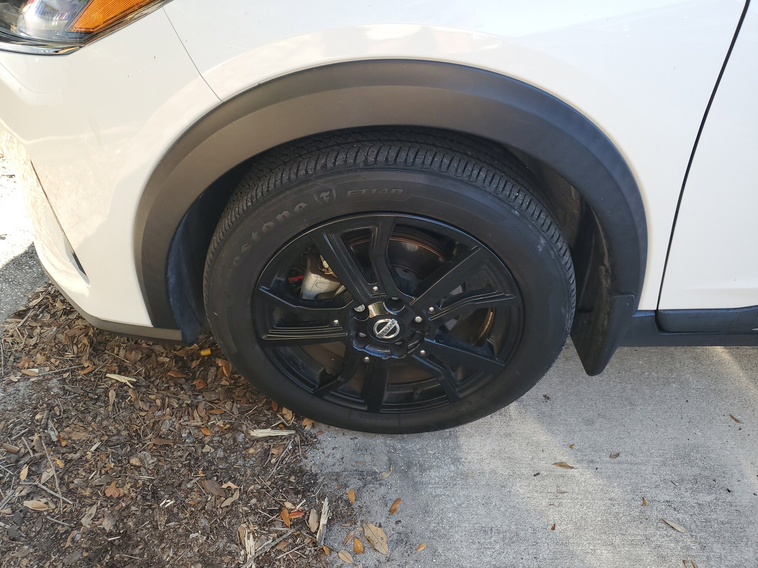 2021 Nissan Kicks SR photo 4