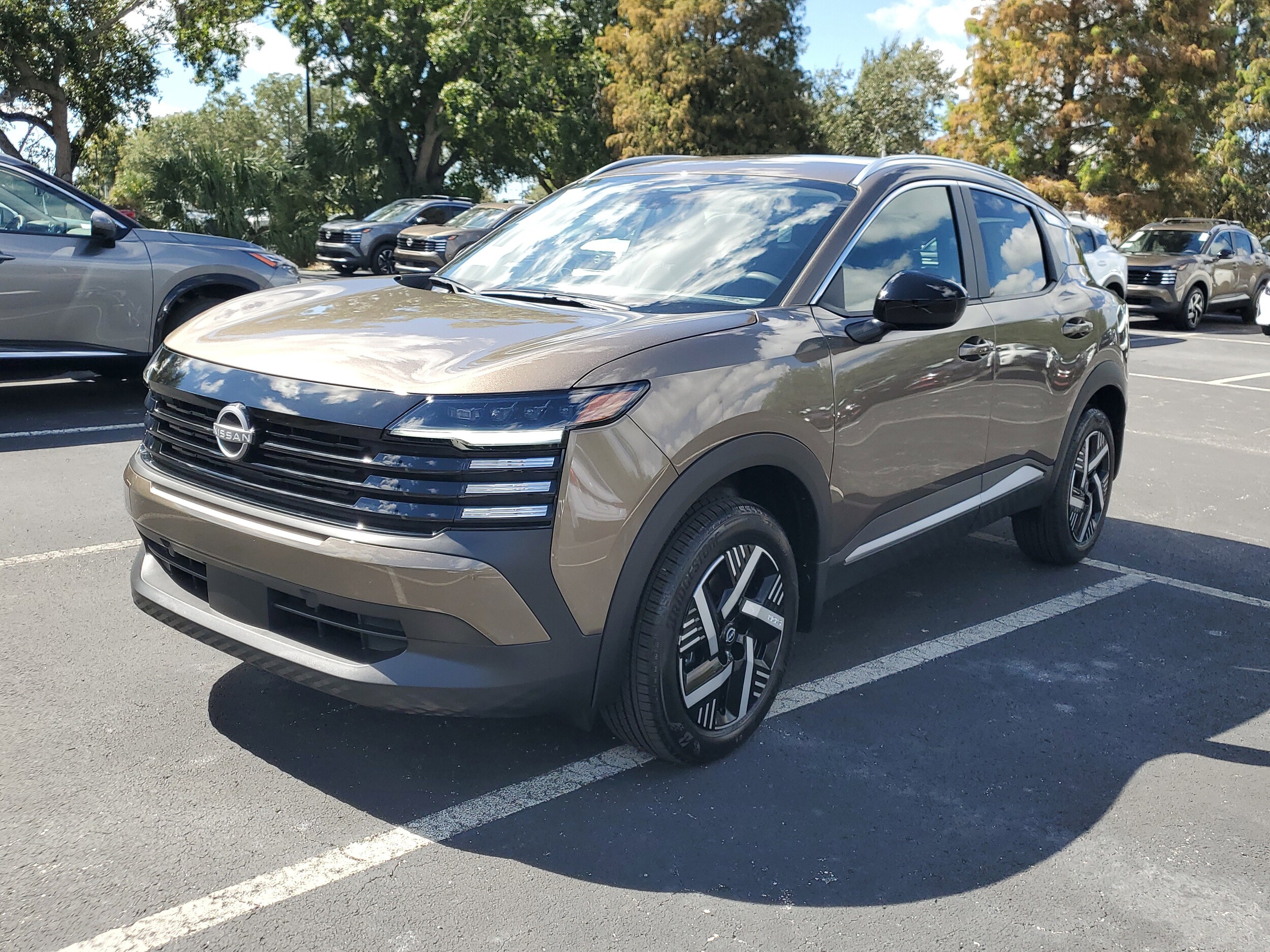 2026 Nissan Kicks SV photo 3