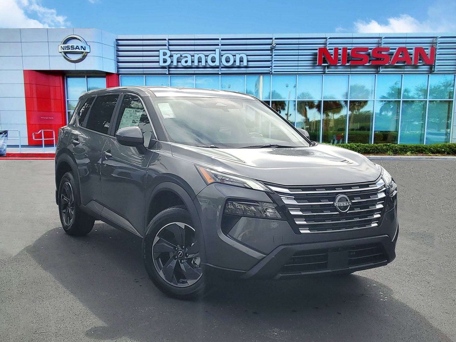 2026 Nissan Rogue SV's photo