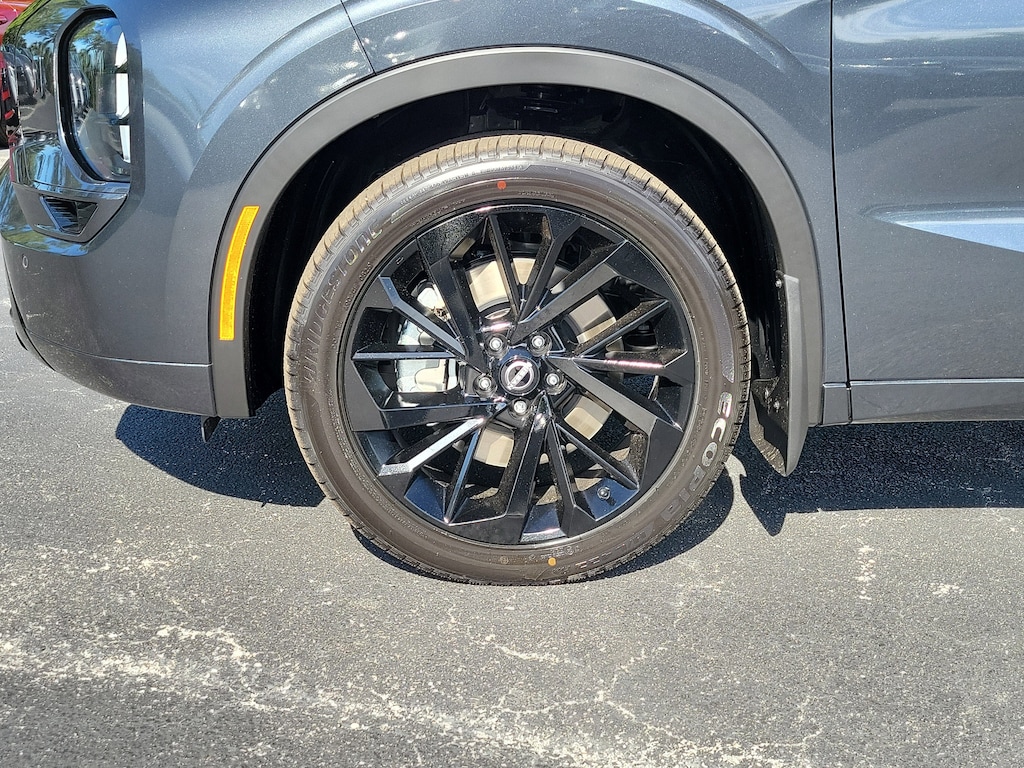 New 2026 Nissan Rogue Plug-In Hybrid Platinum SUV