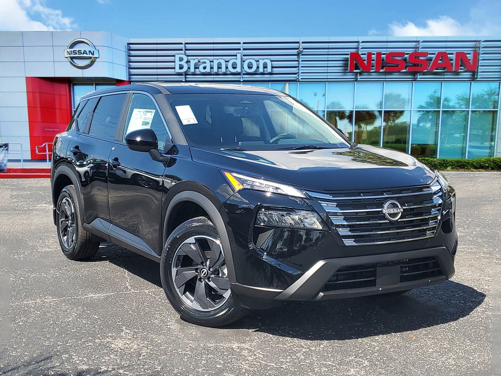 2026 Nissan Rogue SV's photo