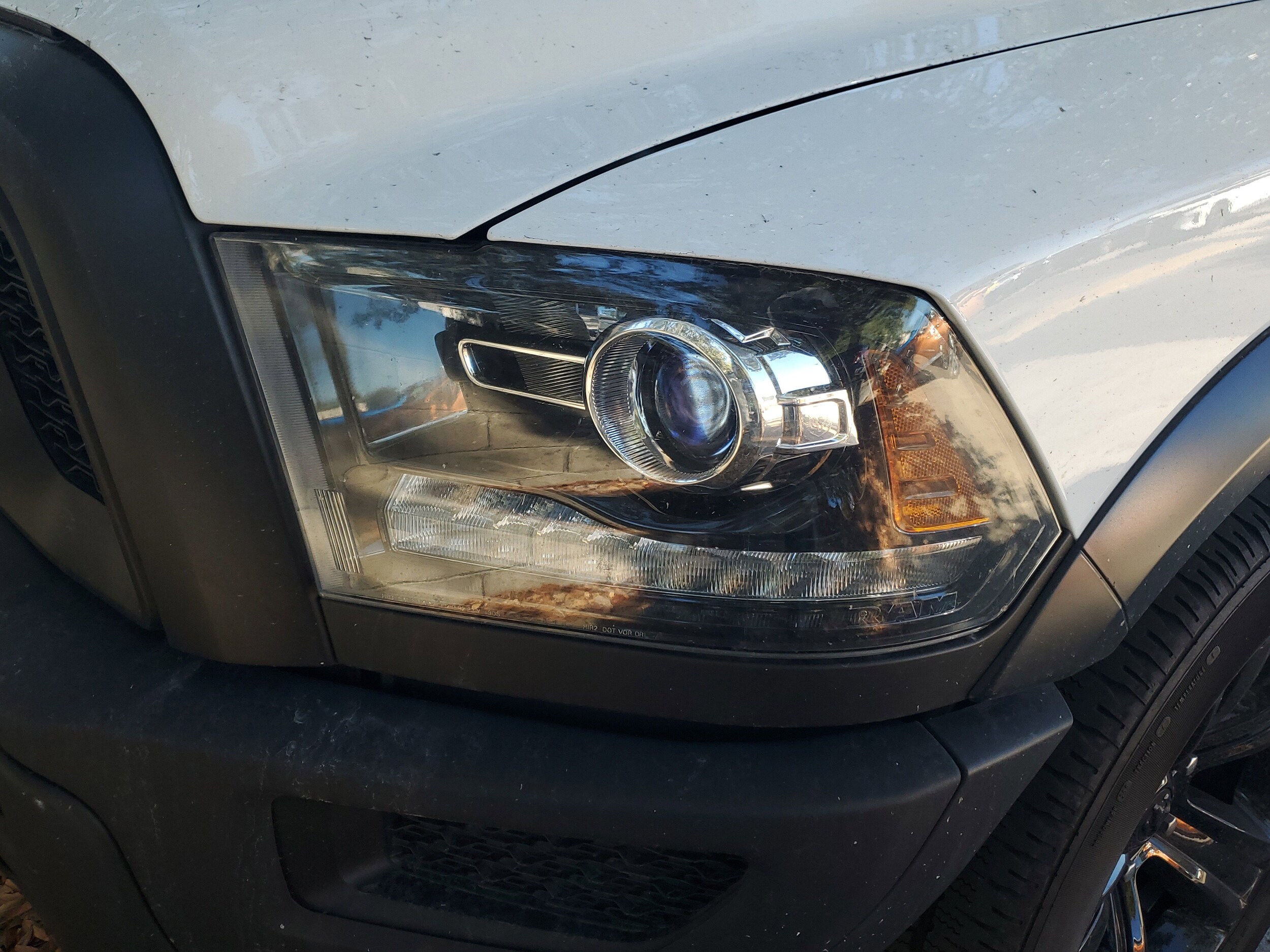 2024 Ram 1500 Classic SLT photo 3