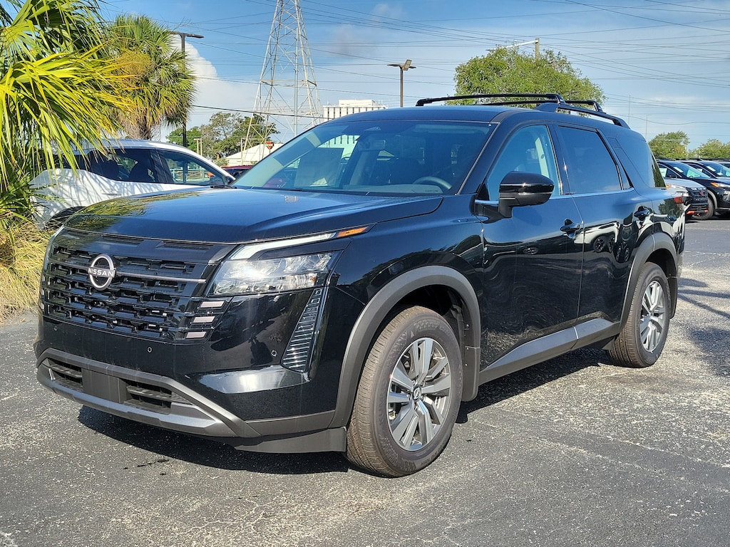 New 2026 Nissan Pathfinder SL SUV