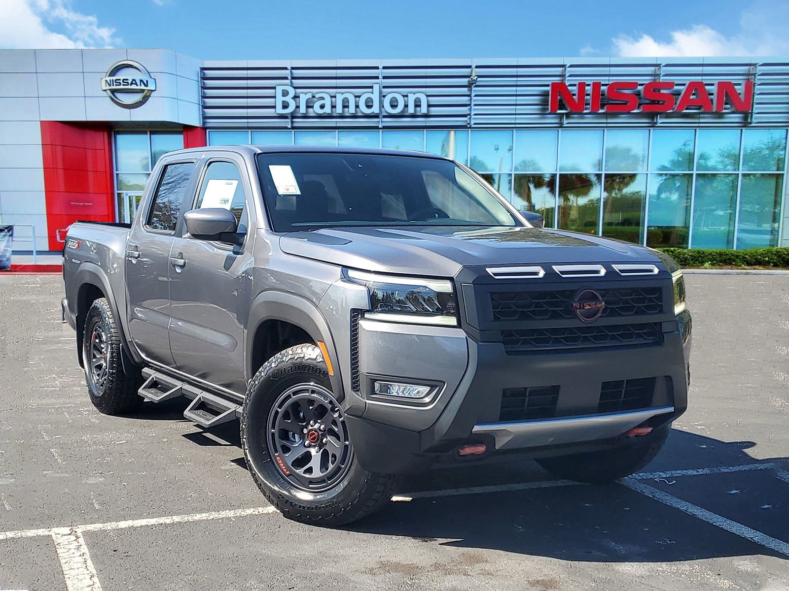 2026 Nissan Frontier PRO-X's photo