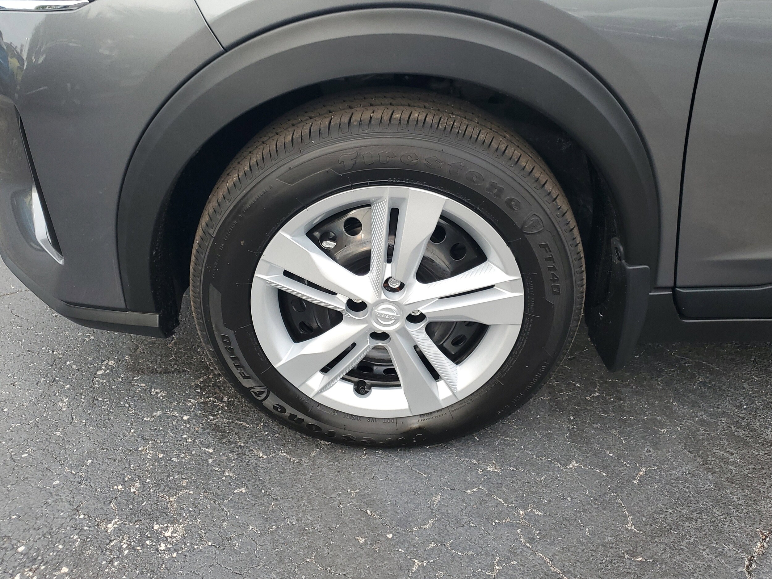 2025 Nissan Kicks Play S photo 4