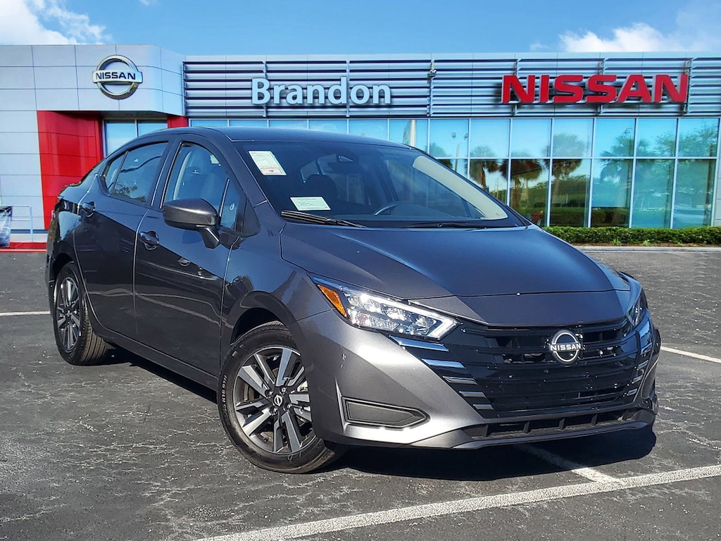 New 2025 Nissan Versa 1.6 SV Sedan