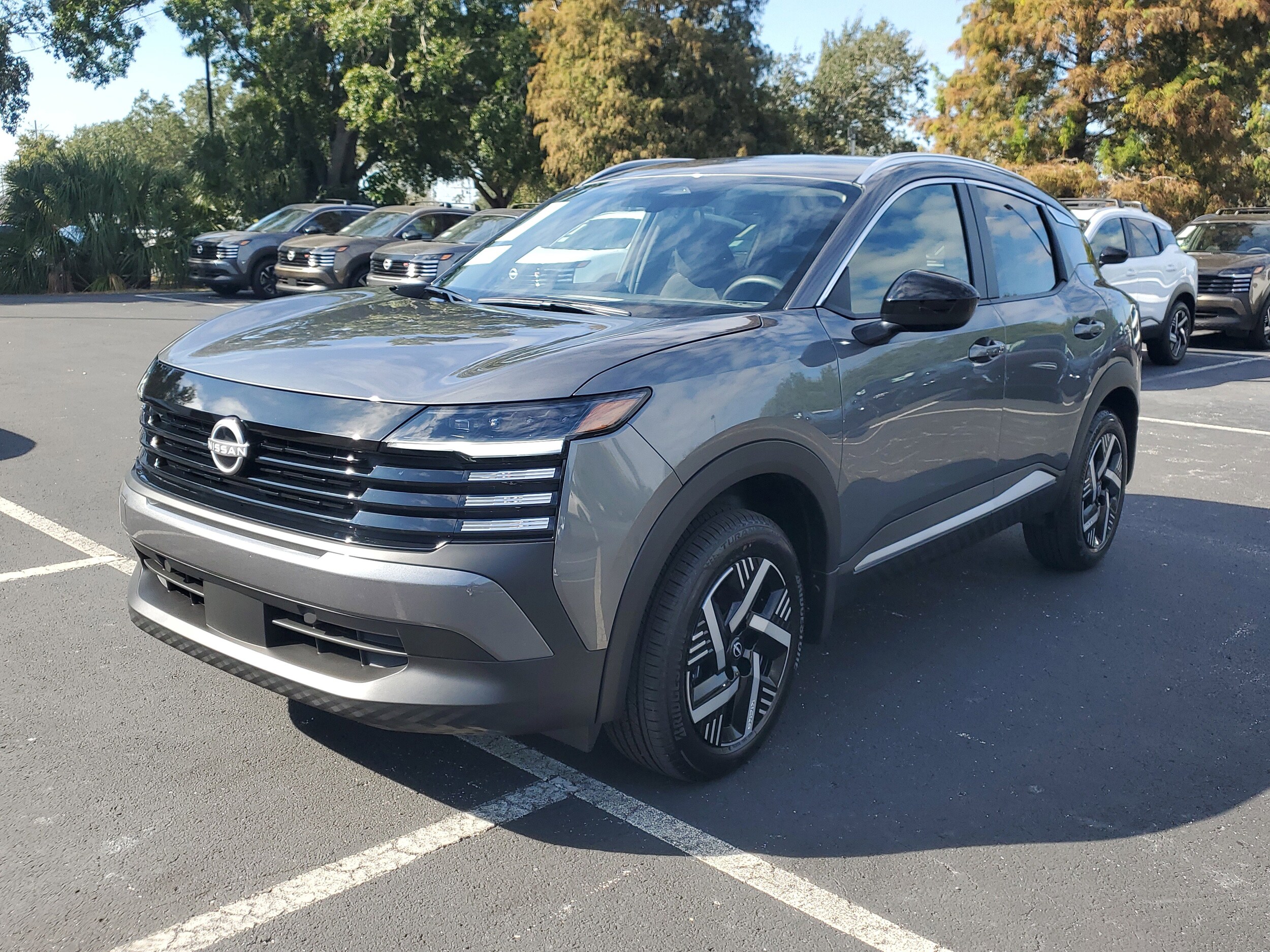 2026 Nissan Kicks SV photo 3