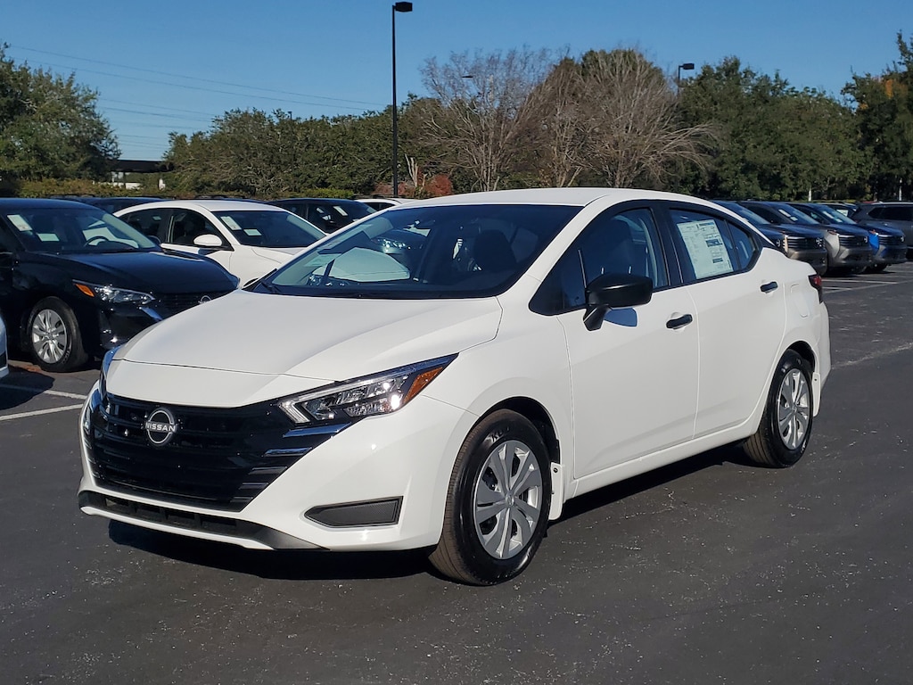 New 2025 Nissan Versa 1.6 S Sedan