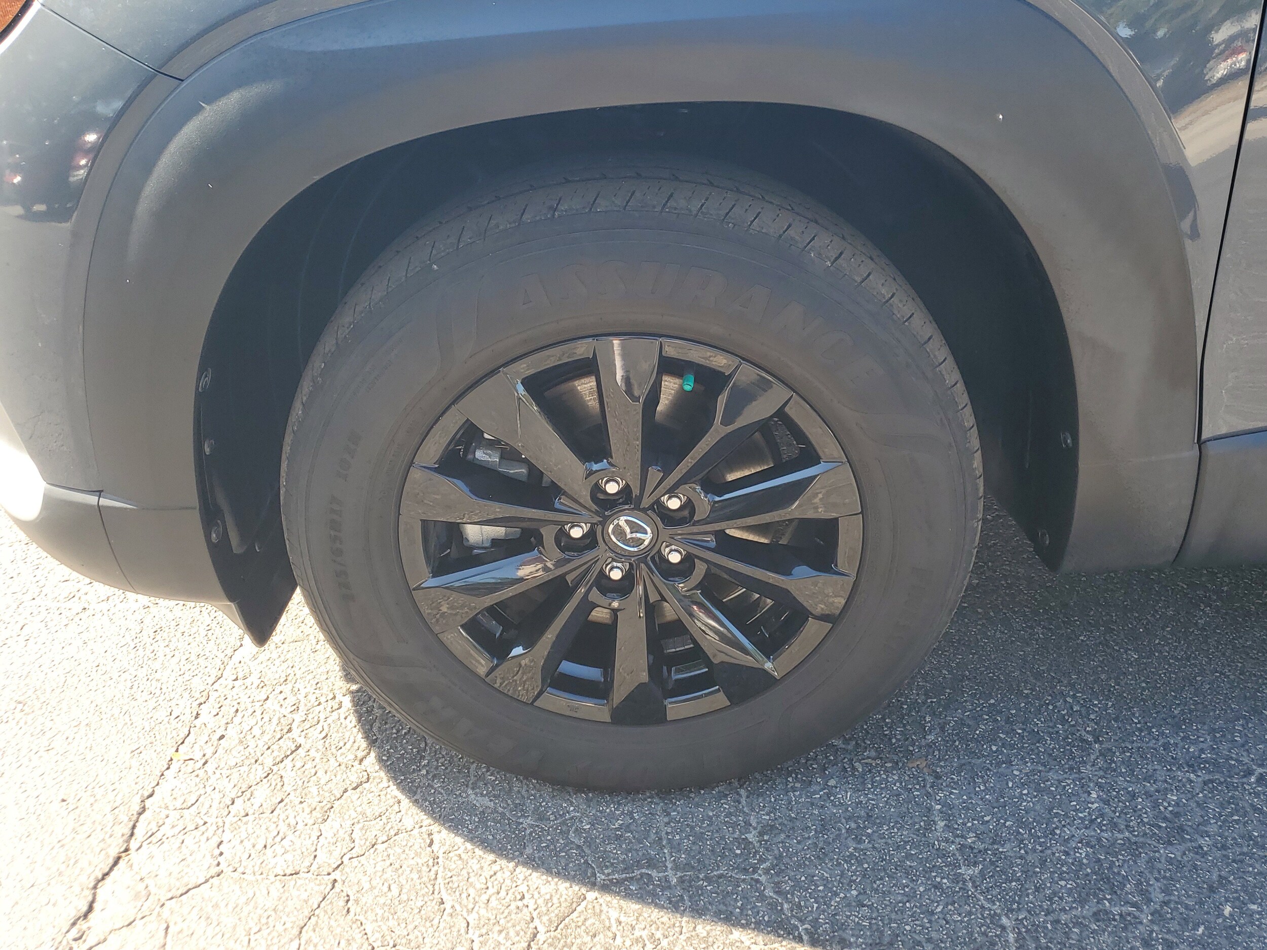 2023 Mazda CX-50 2.5 Preferred Plus photo 2