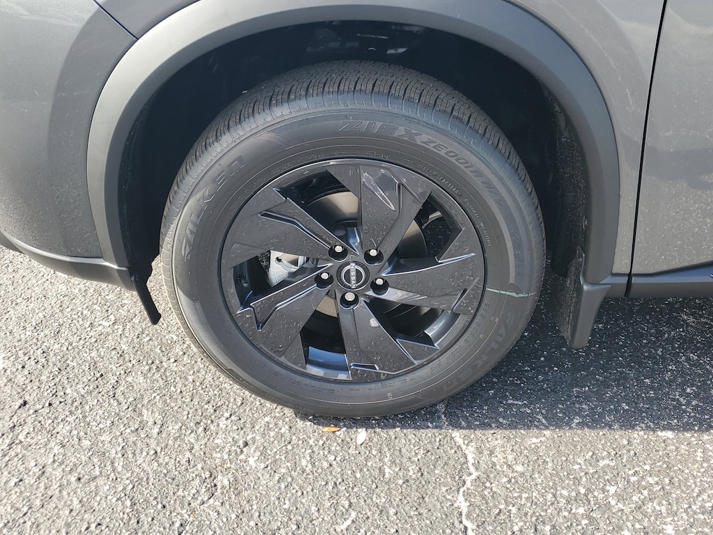 New 2026 Nissan Rogue SV SUV