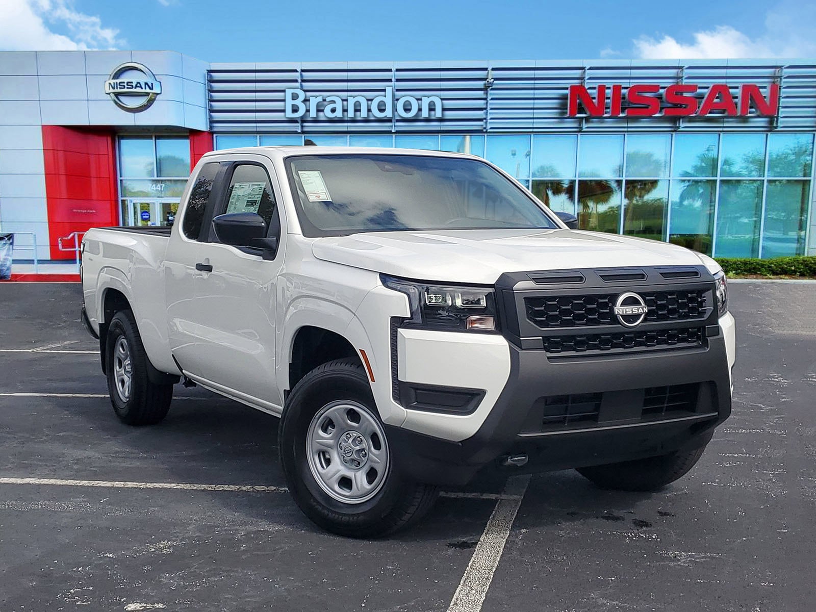 2026 Nissan Frontier S's photo