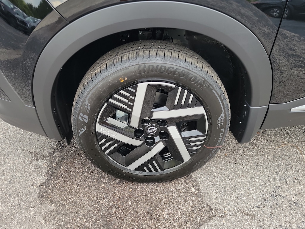 New 2026 Nissan Kicks SV SUV