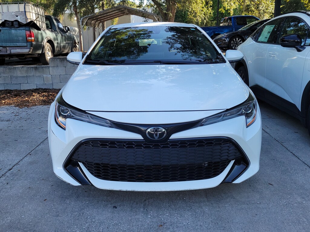 Used 2020 Toyota Corolla Hatchback SE Hatchback