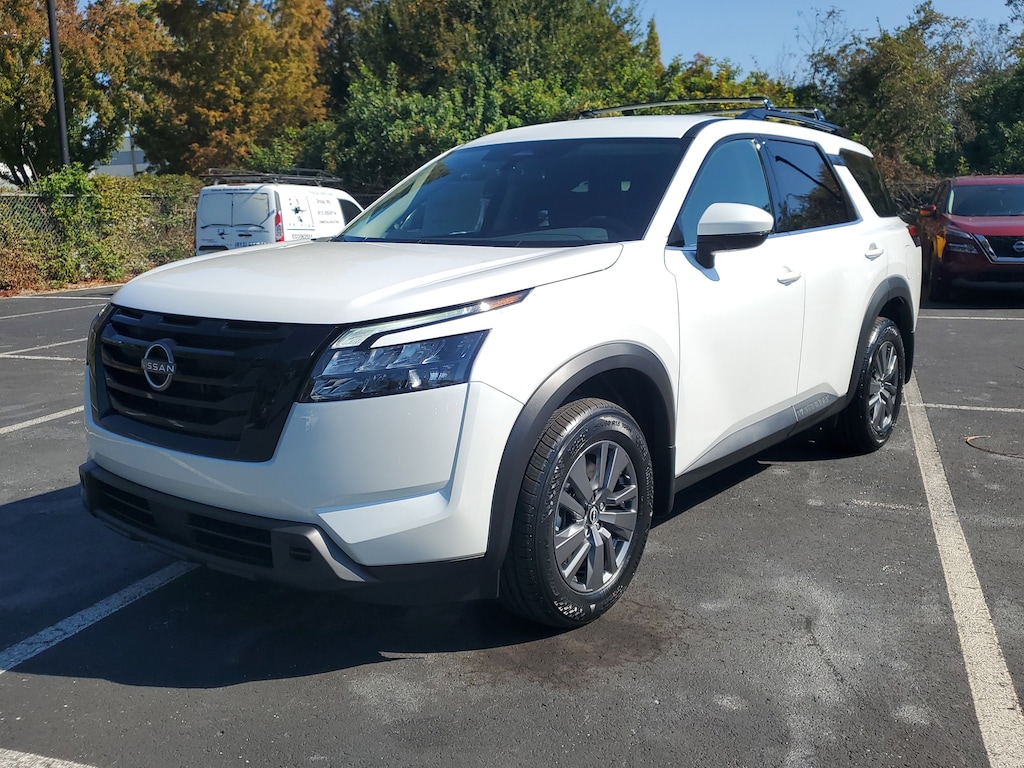 New 2025 Nissan Pathfinder SV SUV