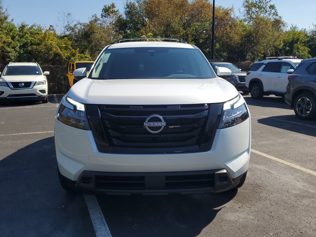 New 2025 Nissan Pathfinder SV SUV