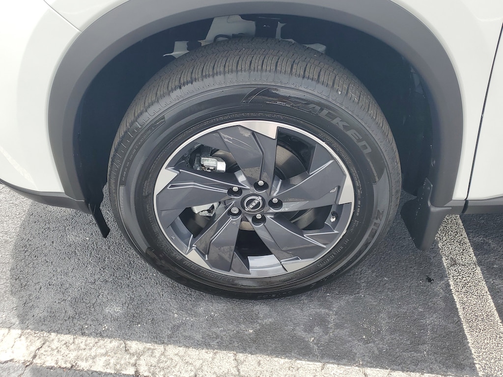 New 2026 Nissan Rogue SV SUV