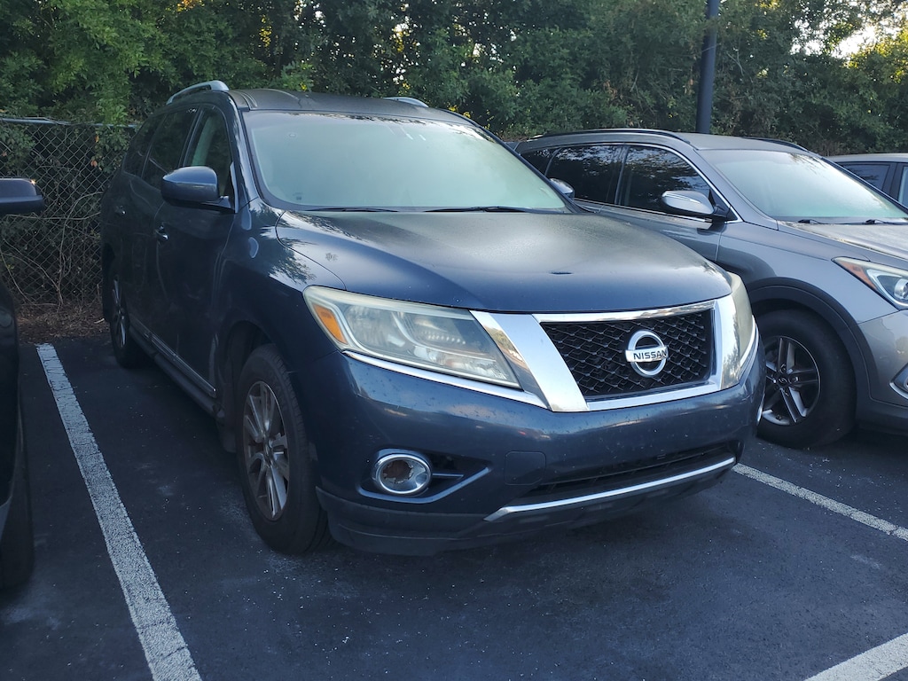 Used 2015 Nissan Pathfinder SL SUV