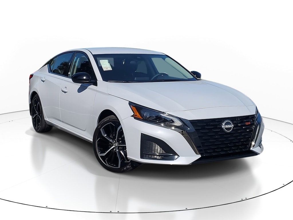 New 2025 Nissan Altima SR Sedan