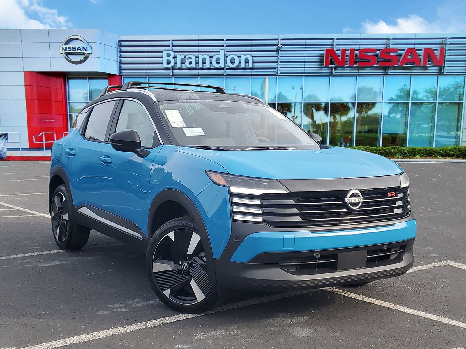 2026 Nissan KICKS SR's photo