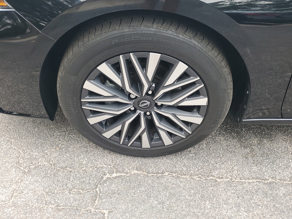 Certified 2024 Nissan Altima 2.5 SV Sedan