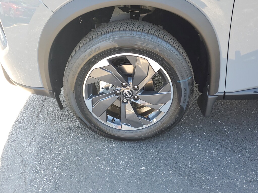 New 2026 Nissan Rogue SV SUV