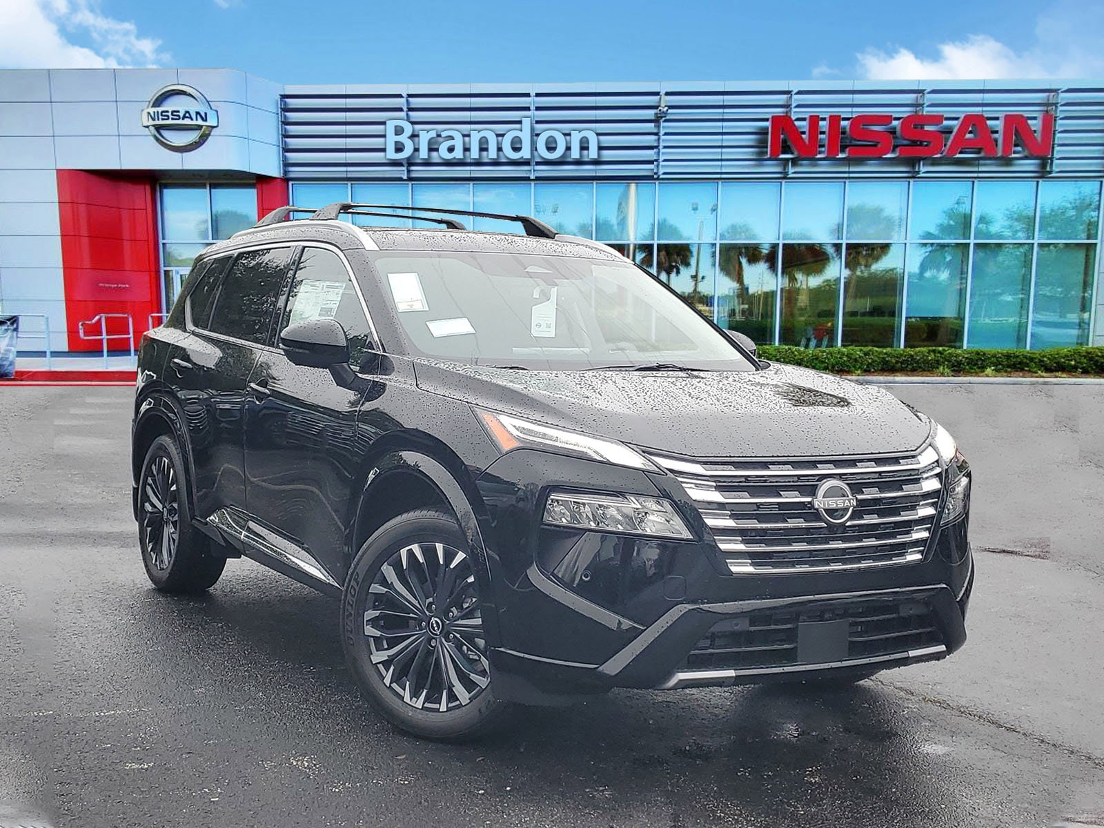 2026 Nissan Rogue Platinum's photo