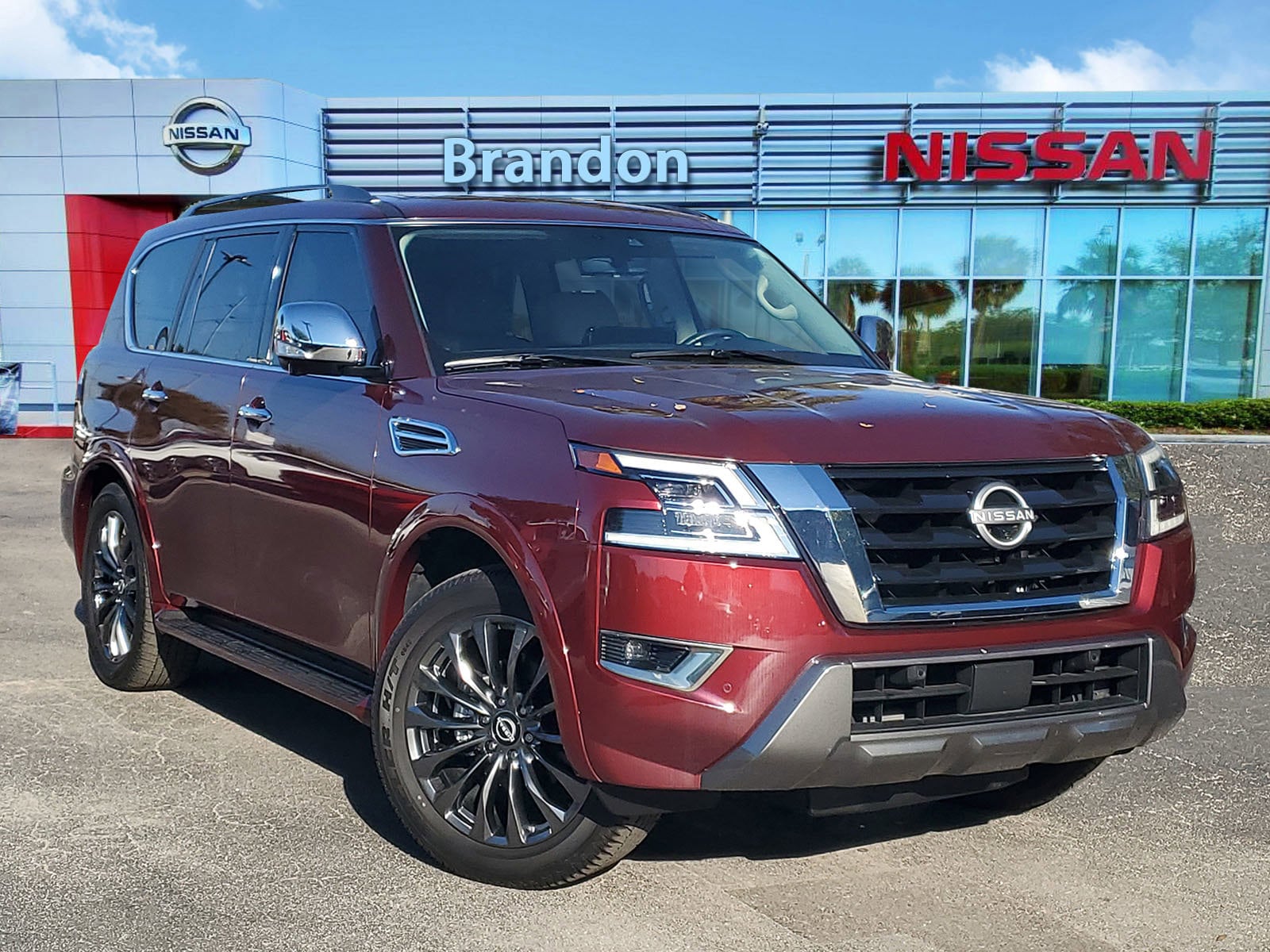 2023 Nissan Armada Platinum's photo