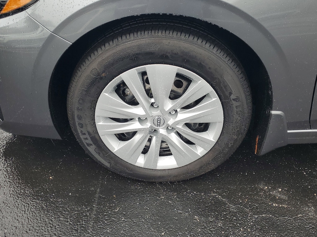 New 2025 Nissan Sentra S Sedan