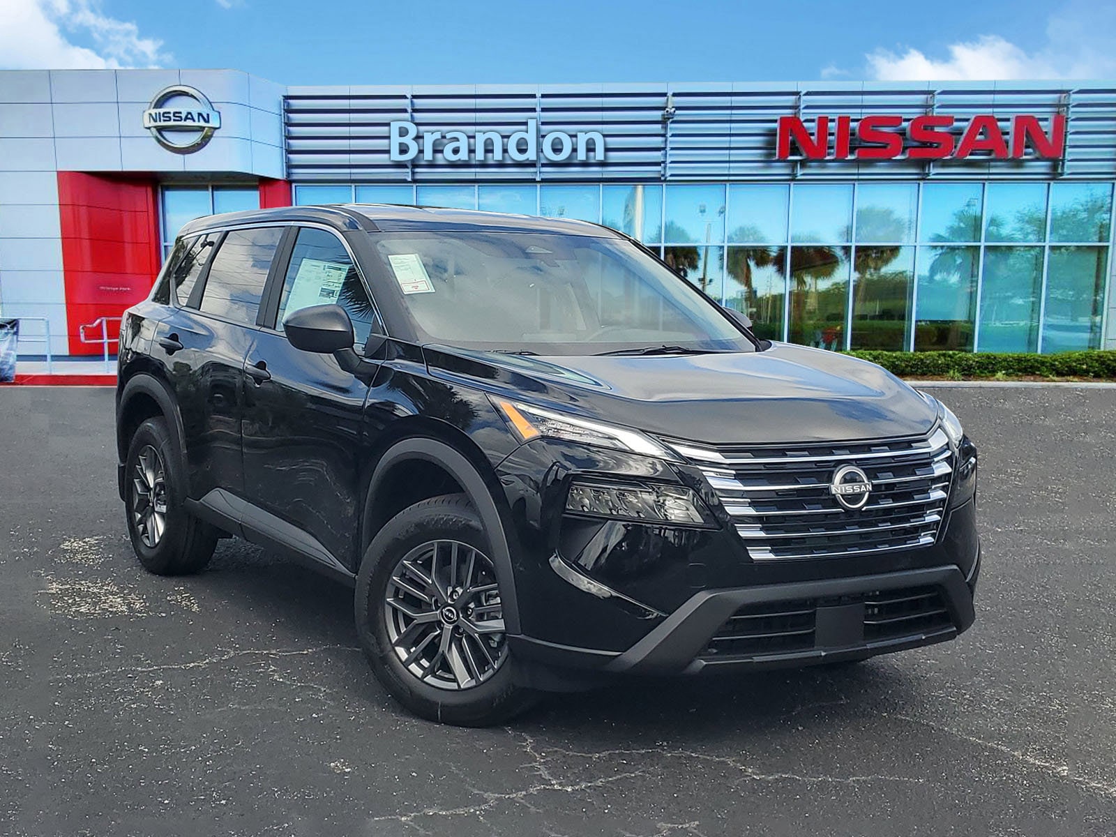 2026 Nissan Rogue S's photo