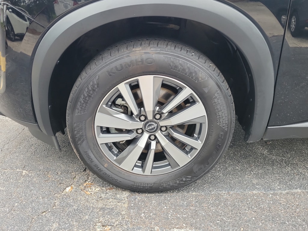 Certified 2025 Nissan Pathfinder SL SUV