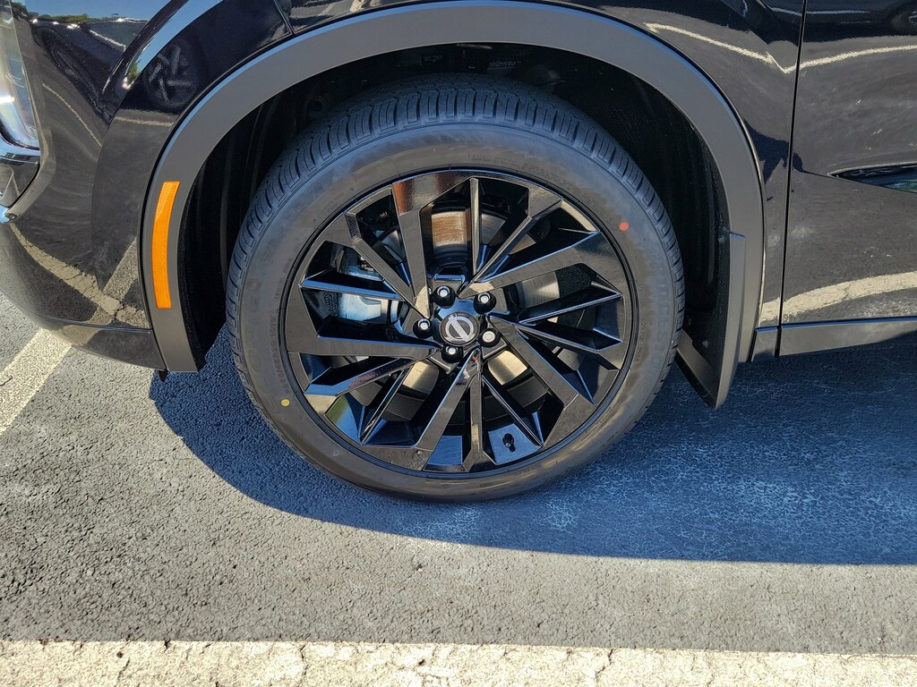 New 2026 Nissan Rogue Plug-In Hybrid Platinum SUV