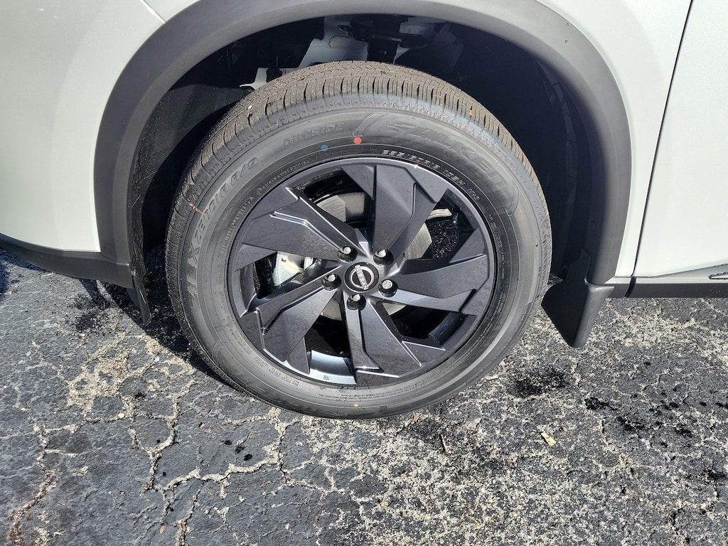 New 2026 Nissan Rogue SV SUV