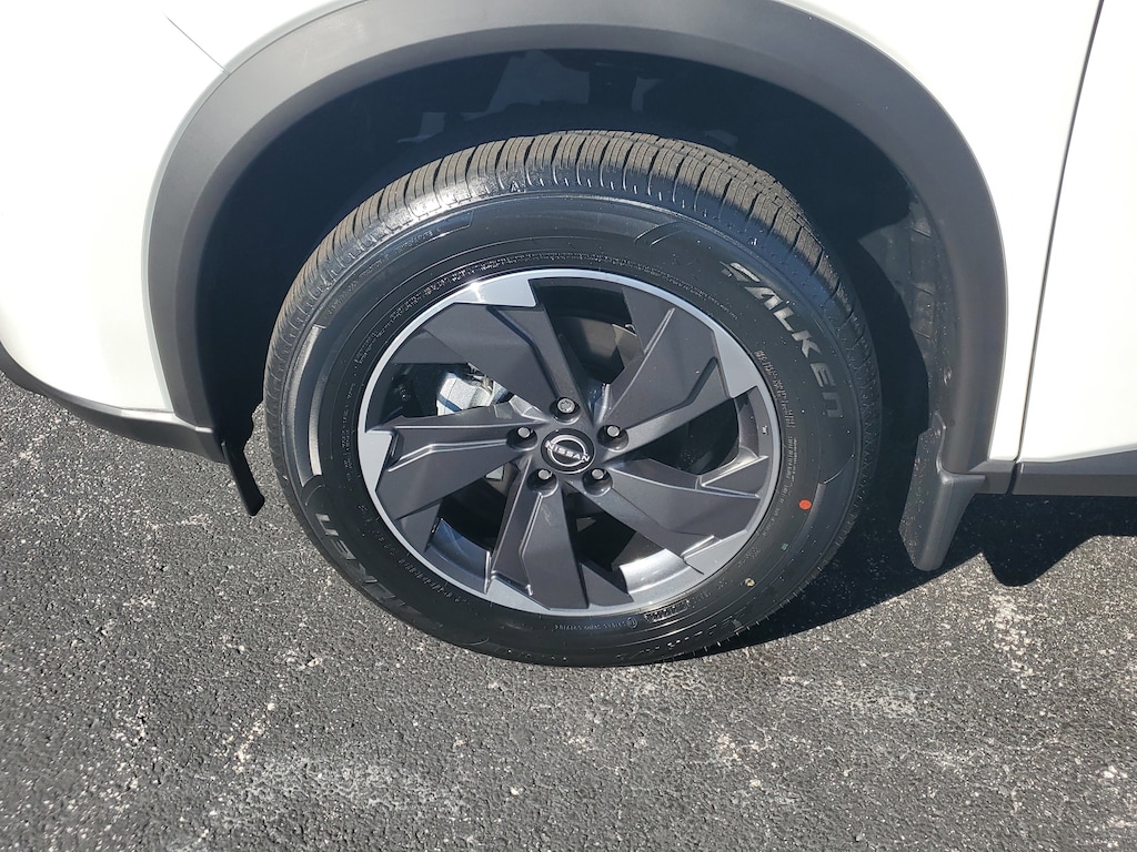 New 2026 Nissan Rogue SV SUV