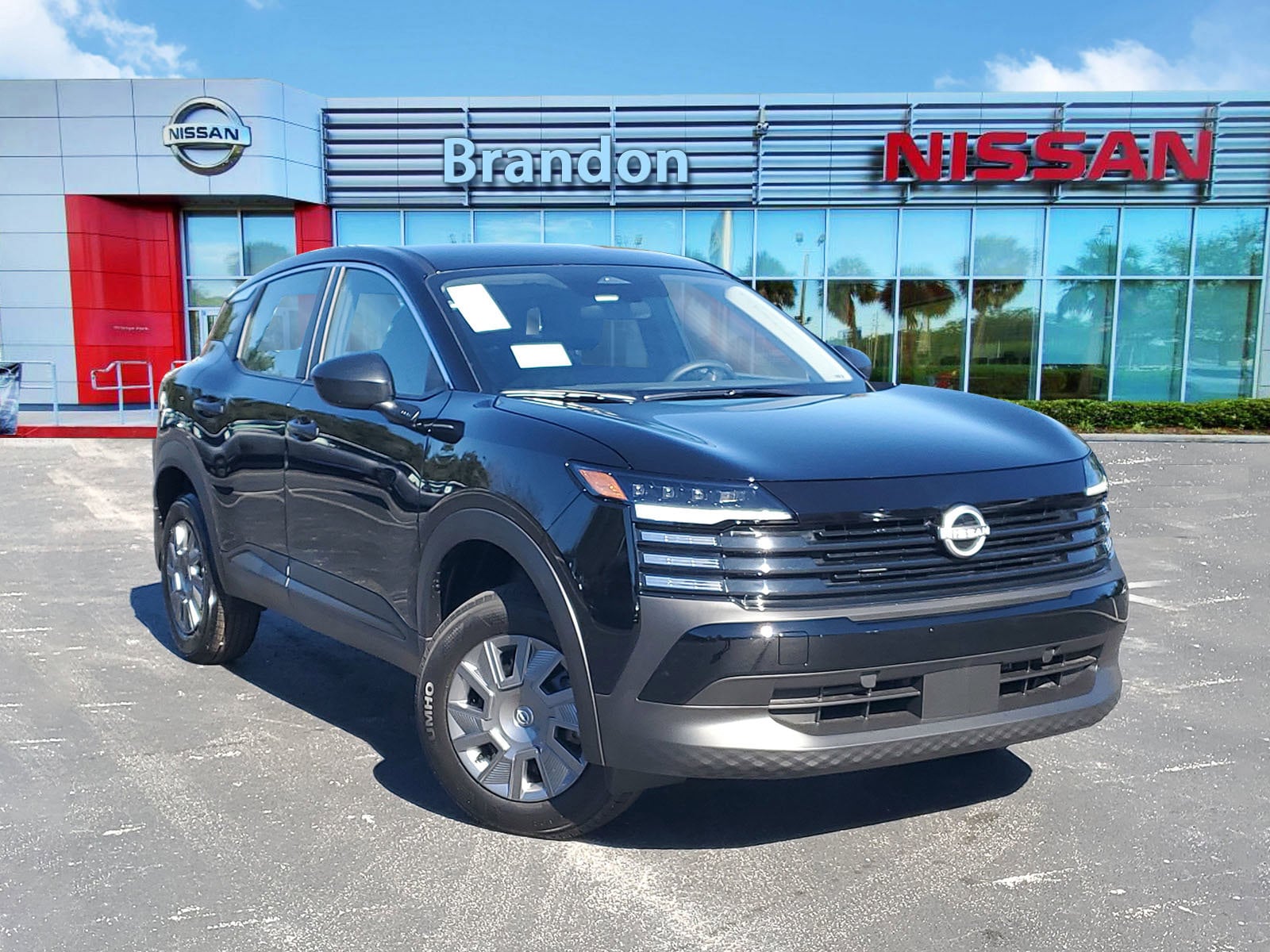 2026 Nissan KICKS S's photo