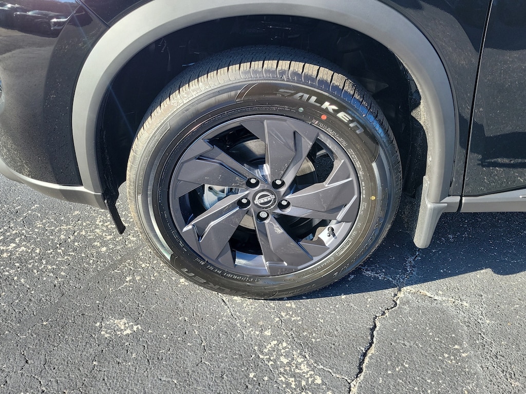New 2026 Nissan Rogue SV SUV