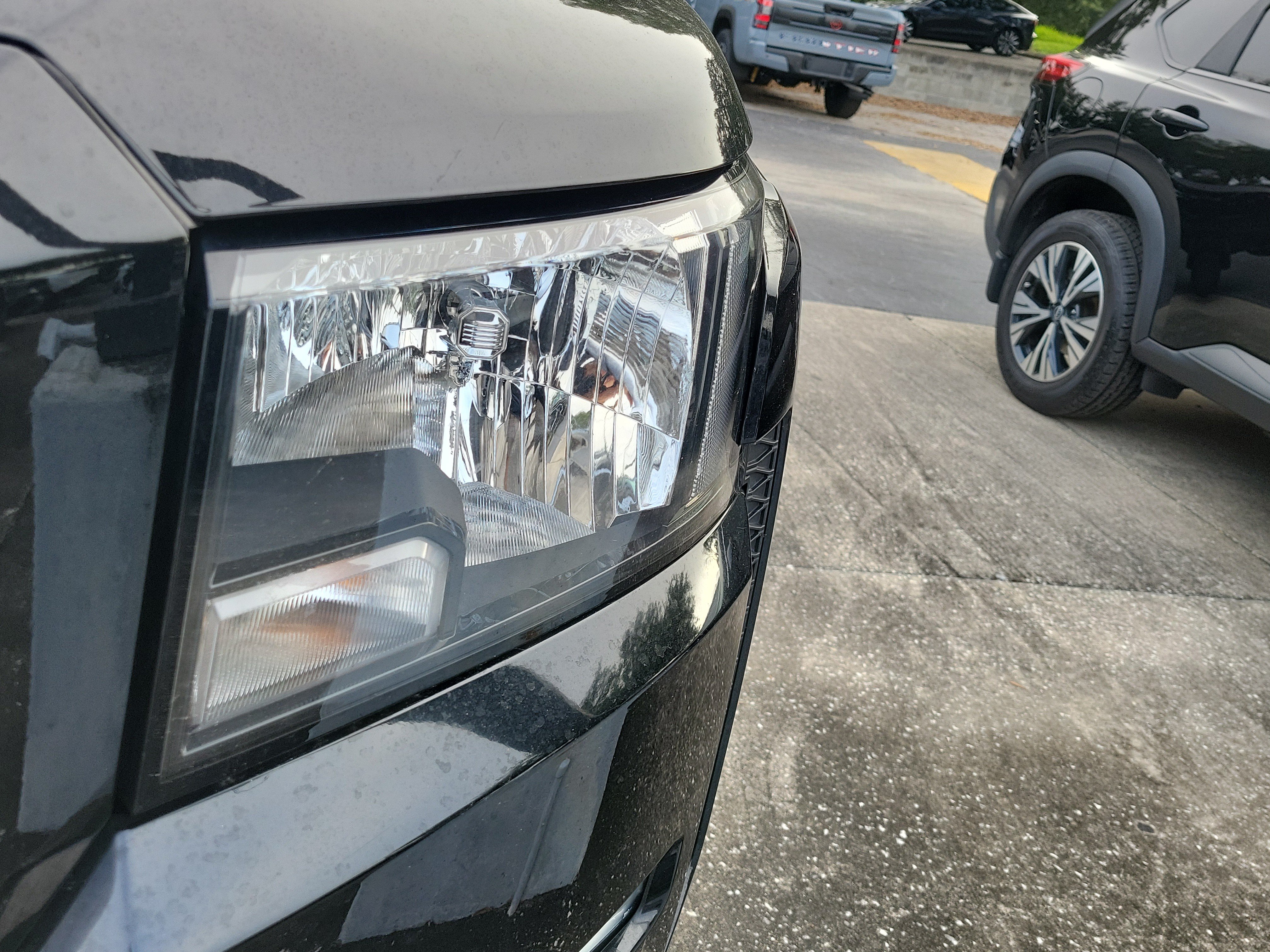 Used 2024 Nissan Frontier SV Truck Crew Cab