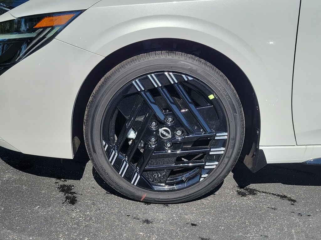New 2026 Nissan Sentra SR Sedan