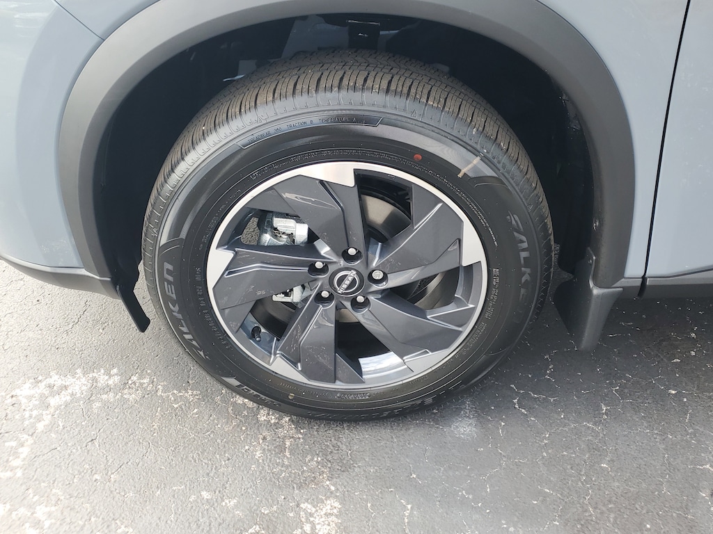 New 2026 Nissan Rogue SV SUV