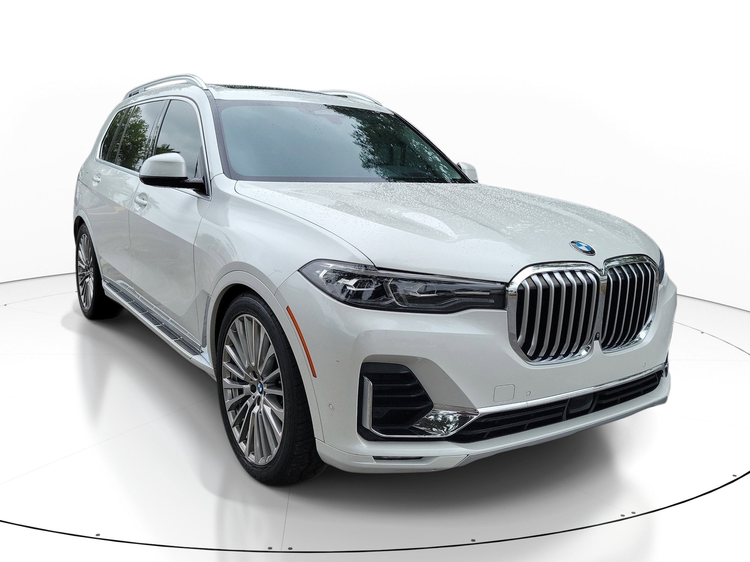 2019 BMW X7 xDrive50i's photo