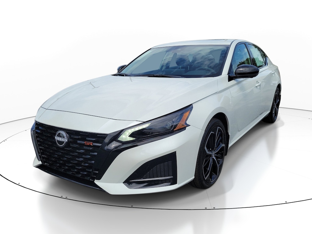 New 2026 Nissan Altima SR Sedan